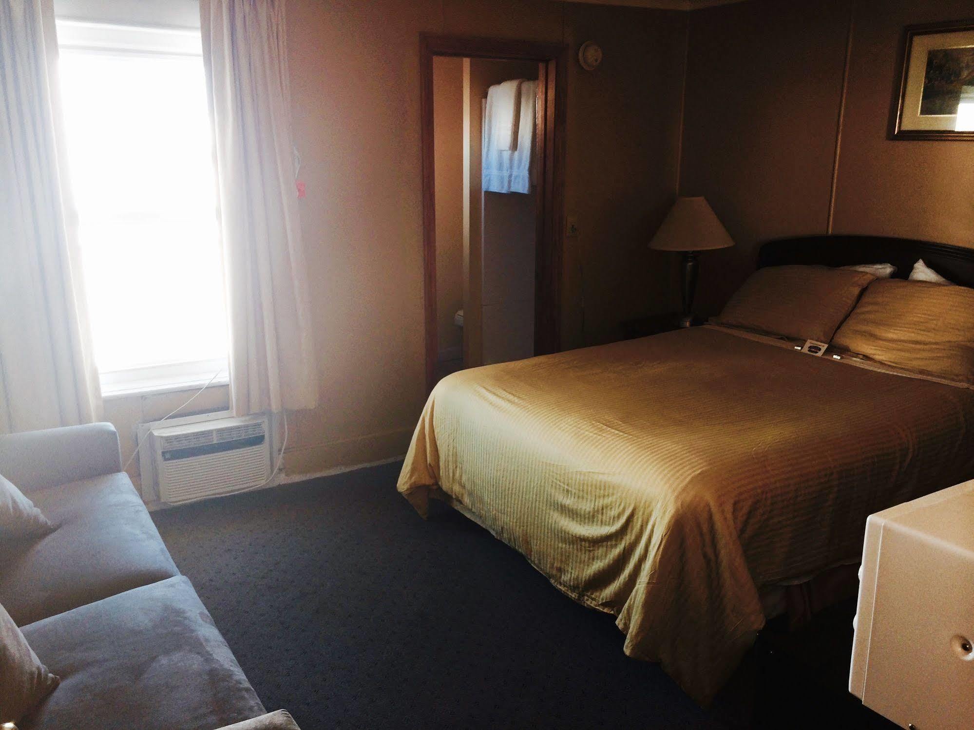 The Moulton Hotel แฮมป์ตัน ภายนอก รูปภาพ